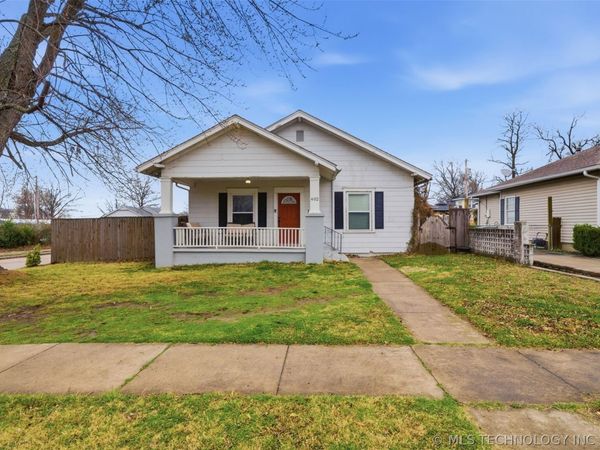 402 E 6th Street , Claremore, OK 74017