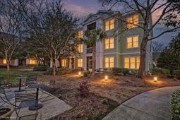 1812 Chatelain Way photo 4