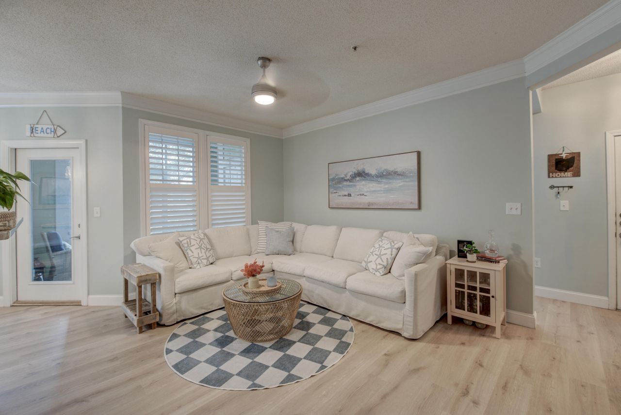 1812 Chatelain Way Photo 29