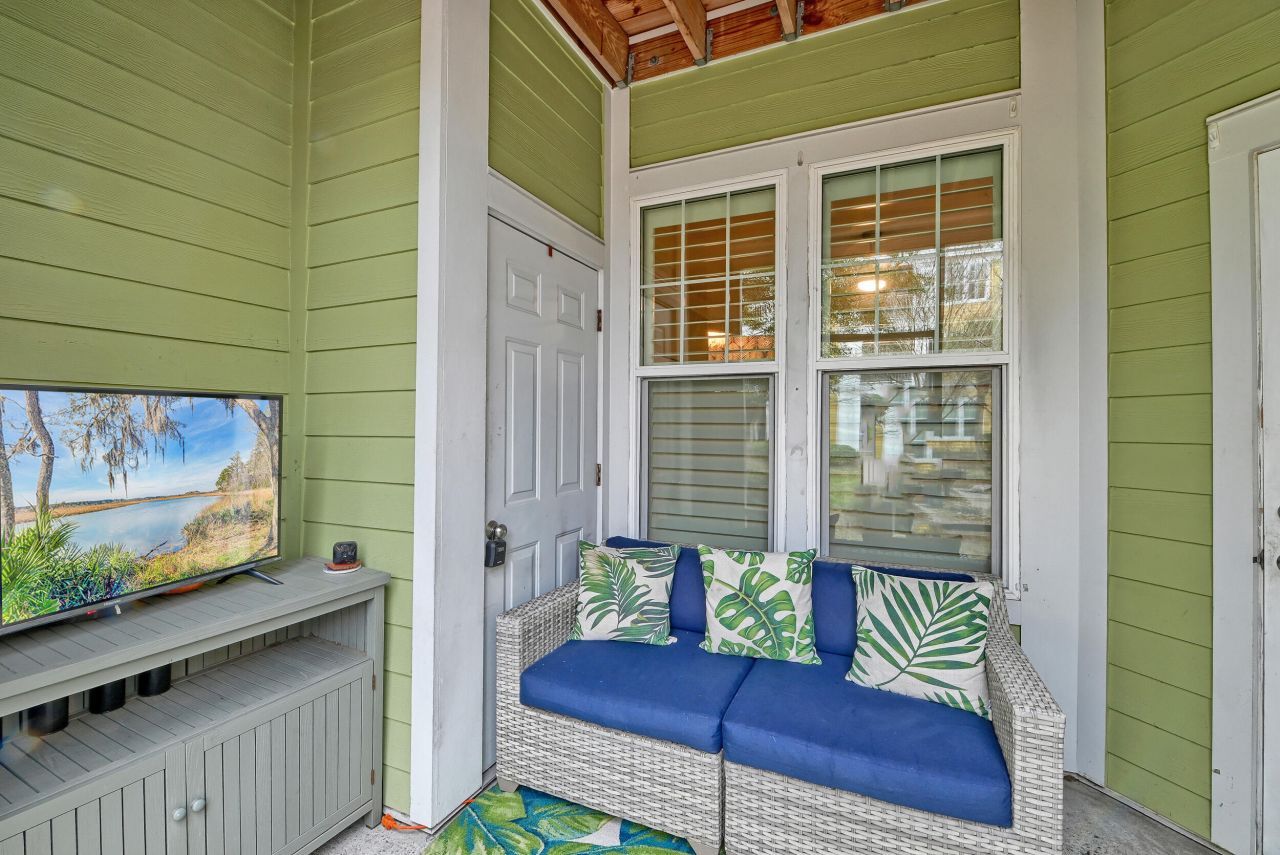 1812 Chatelain Way Photo 34