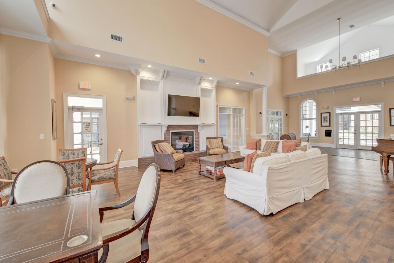 1812 Chatelain Way Photo 41