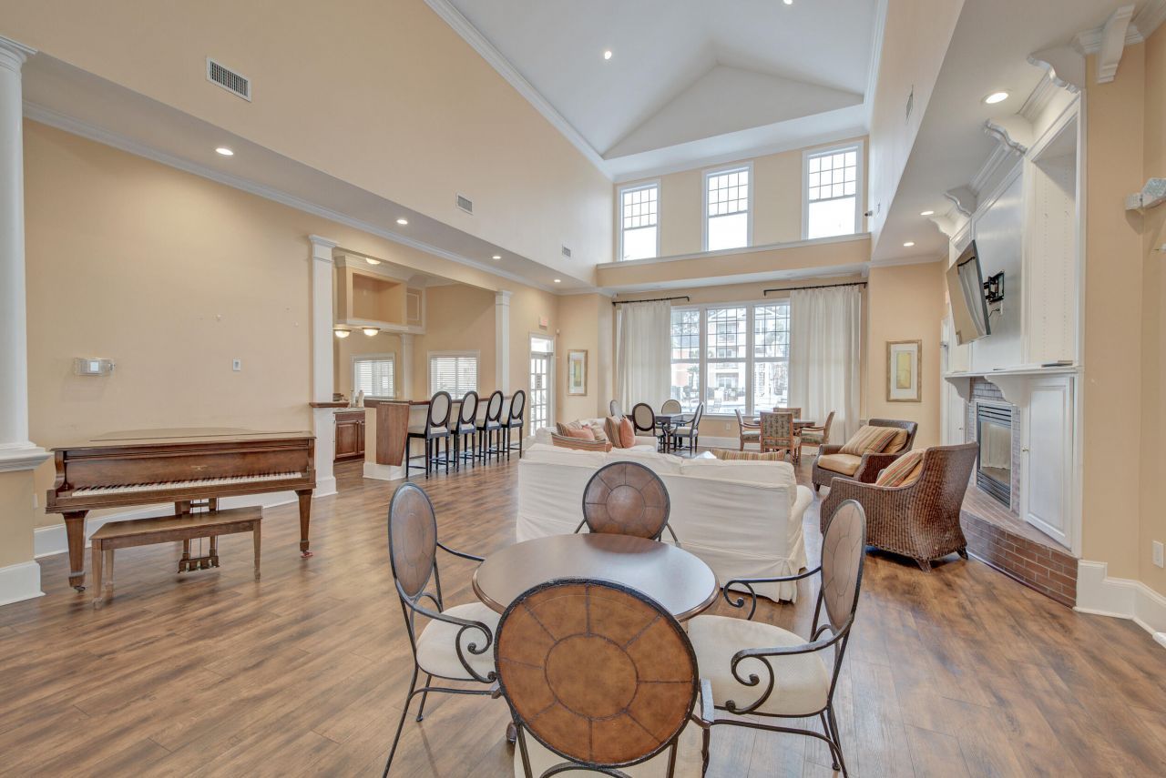 1812 Chatelain Way Photo 42