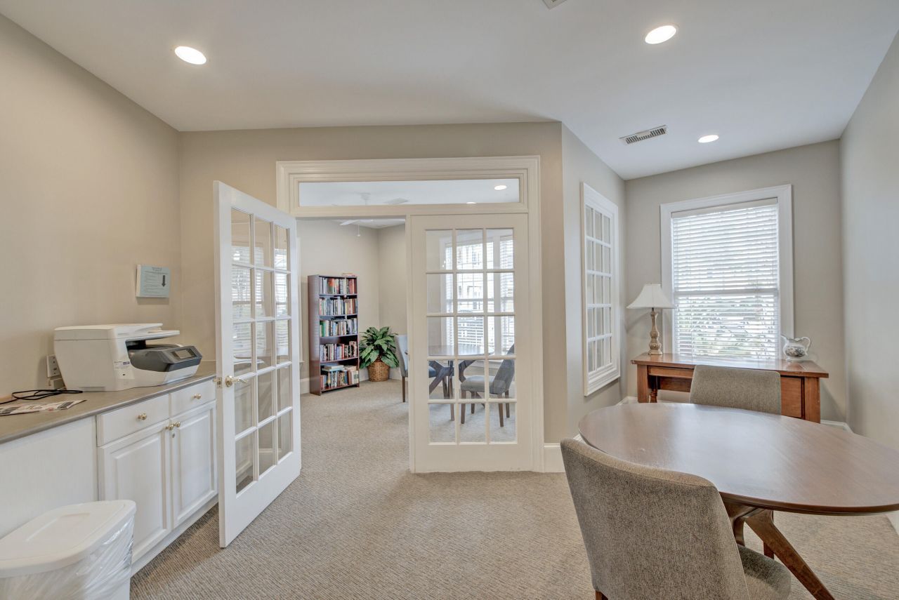 1812 Chatelain Way Photo 47