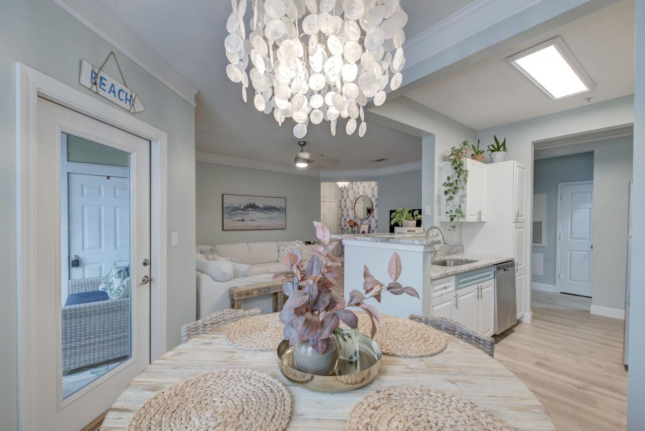 1812 Chatelain Way Photo 7