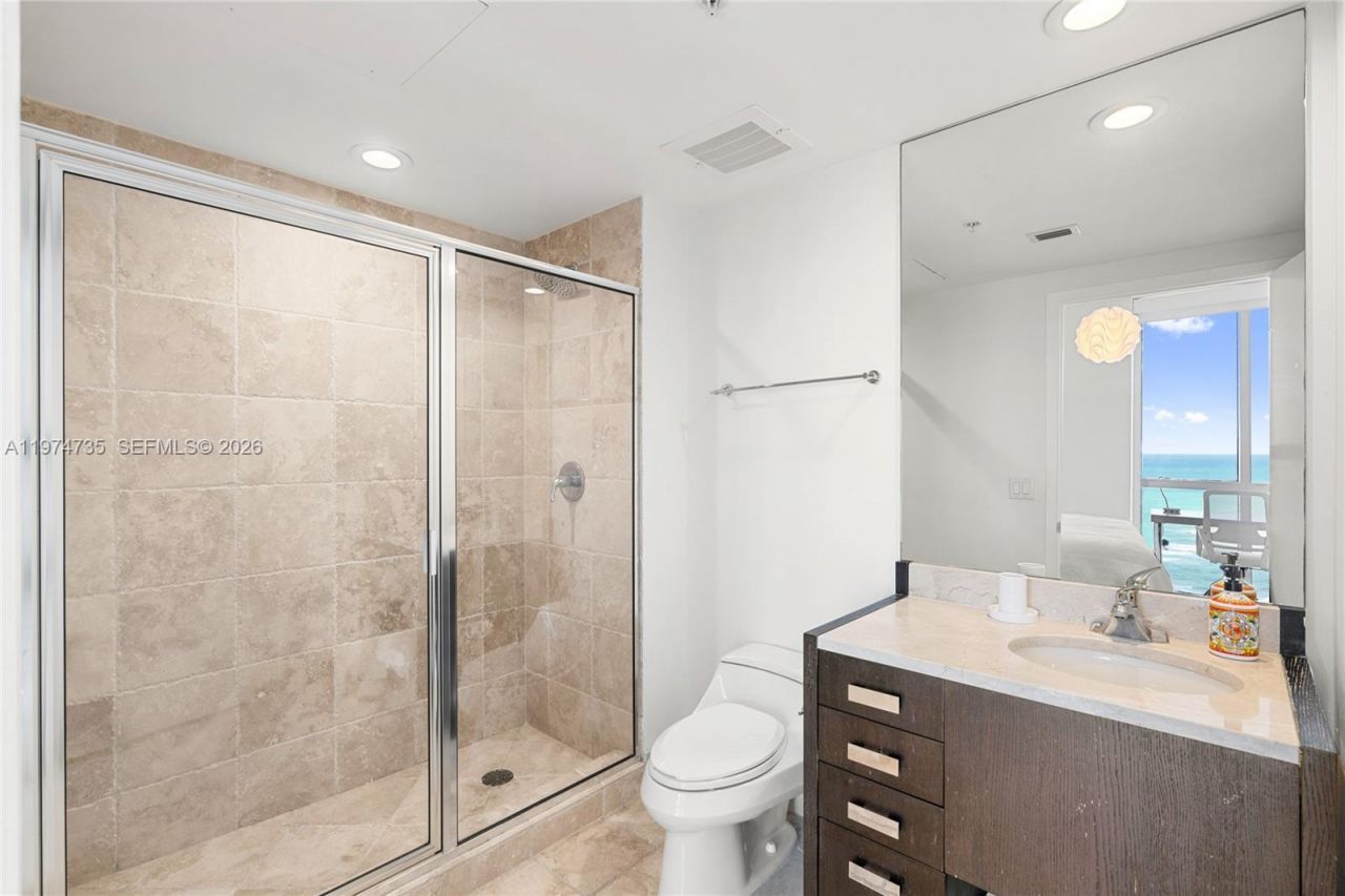 18201 Collins Ave, Unit 1804, Sunny Isles Beach, FL 33160 Photo