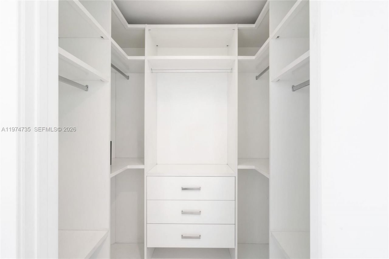 18201 Collins Ave, Unit 1804, Sunny Isles Beach, FL 33160 Photo