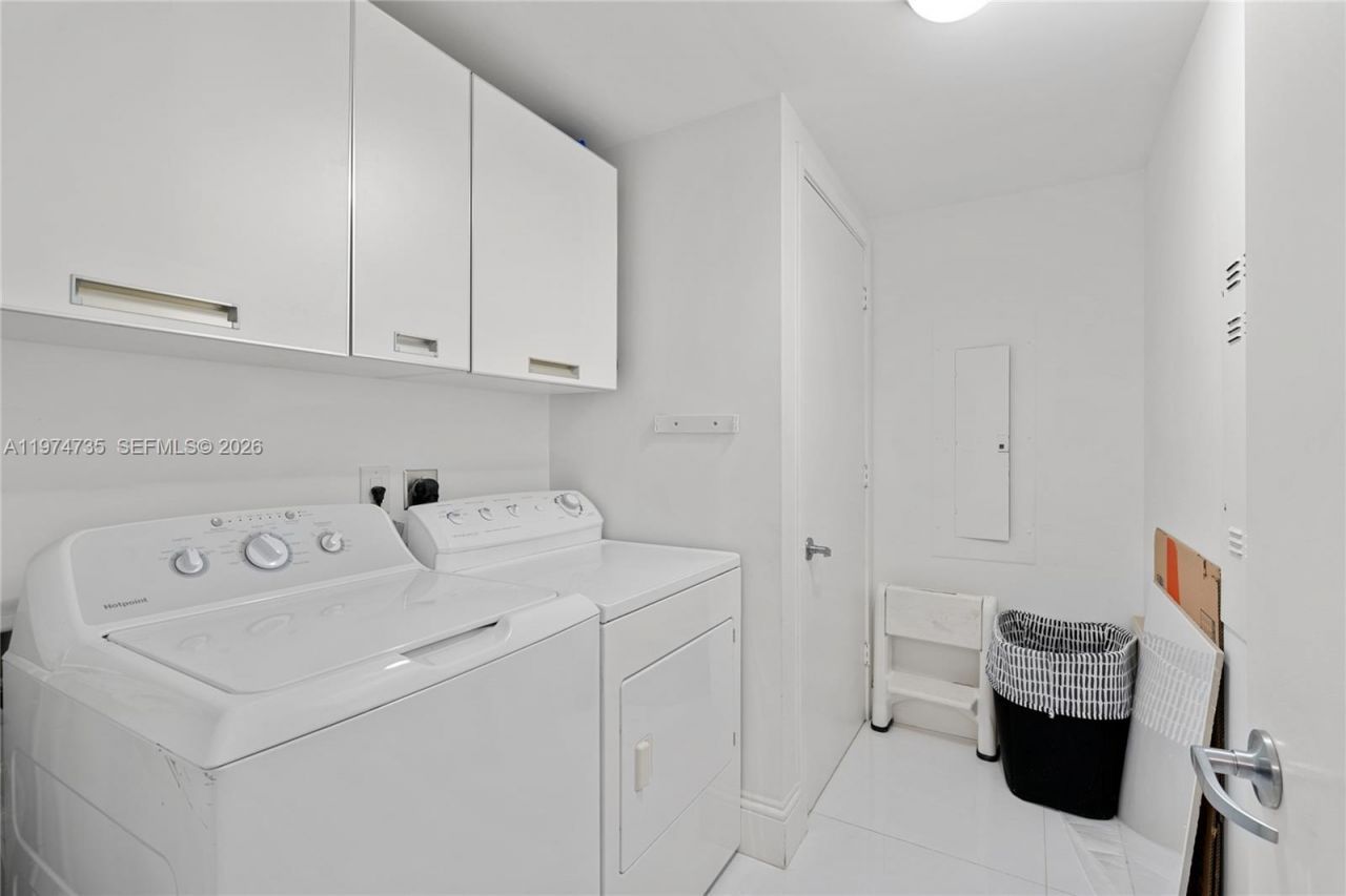 18201 Collins Ave, Unit 1804, Sunny Isles Beach, FL 33160 Photo