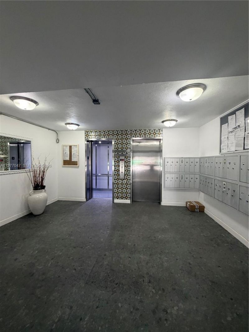 1340 Lincoln Rd, Unit 408, Miami Beach, FL 33139 Photo