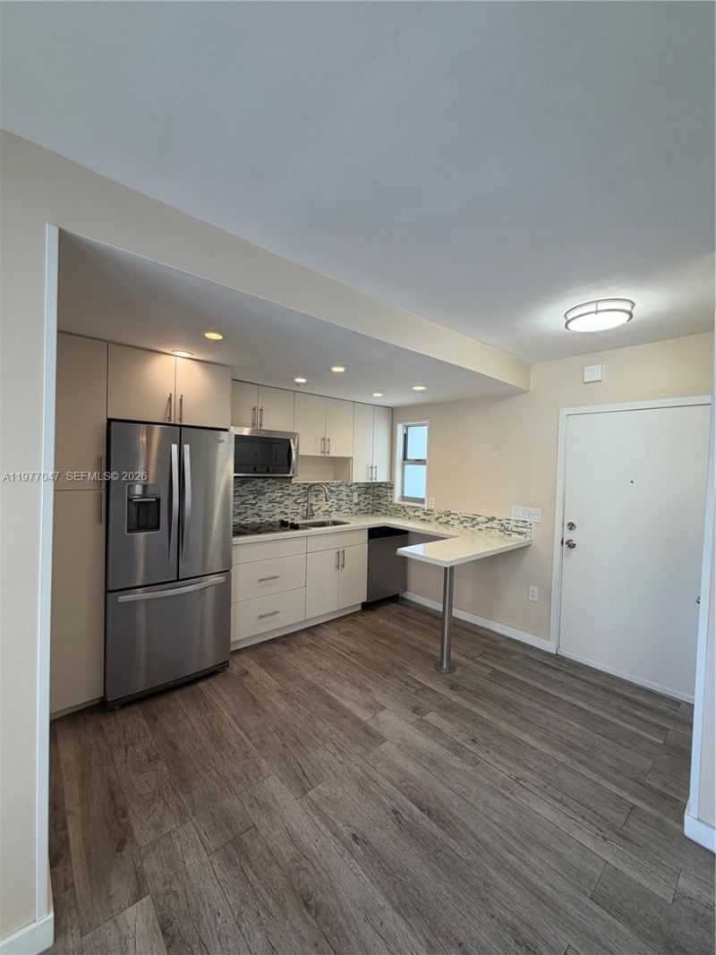 1340 Lincoln Rd, Unit 408, Miami Beach, FL 33139 Photo