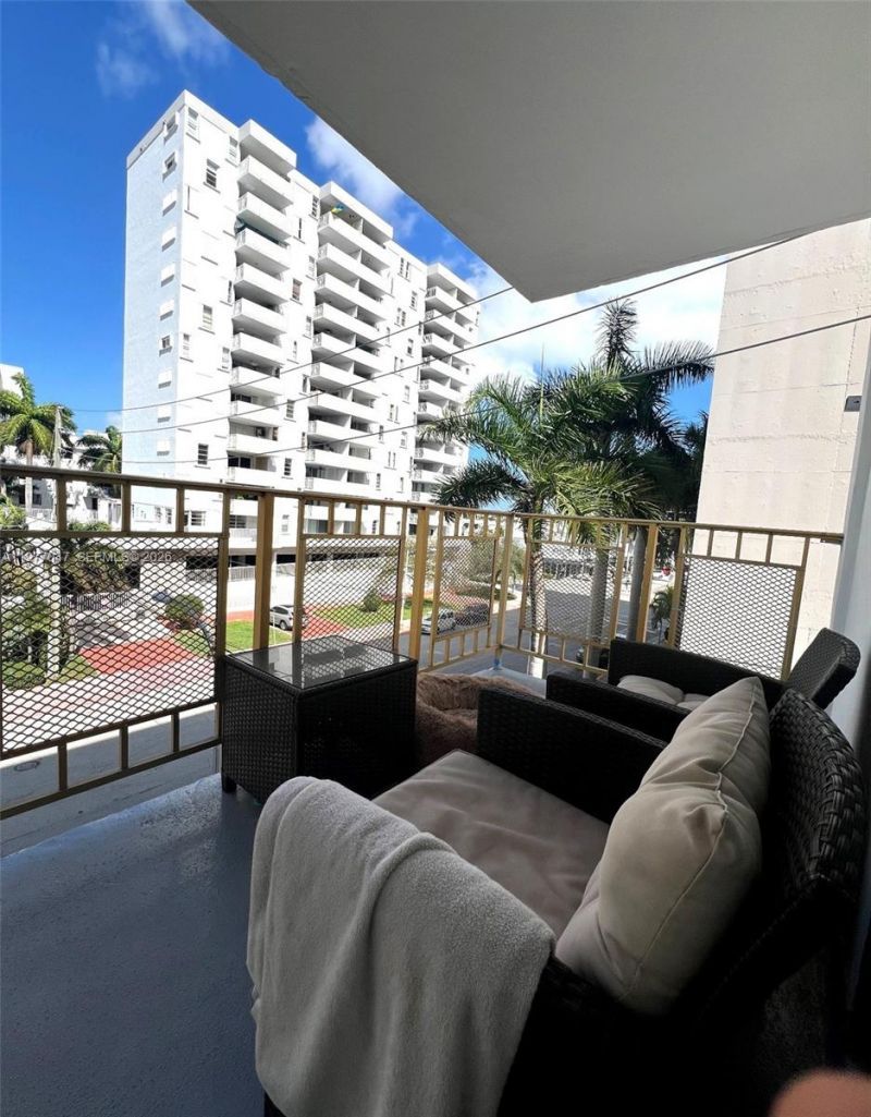 1340 Lincoln Rd , Unit 408, Miami Beach, FL 33139 Photo