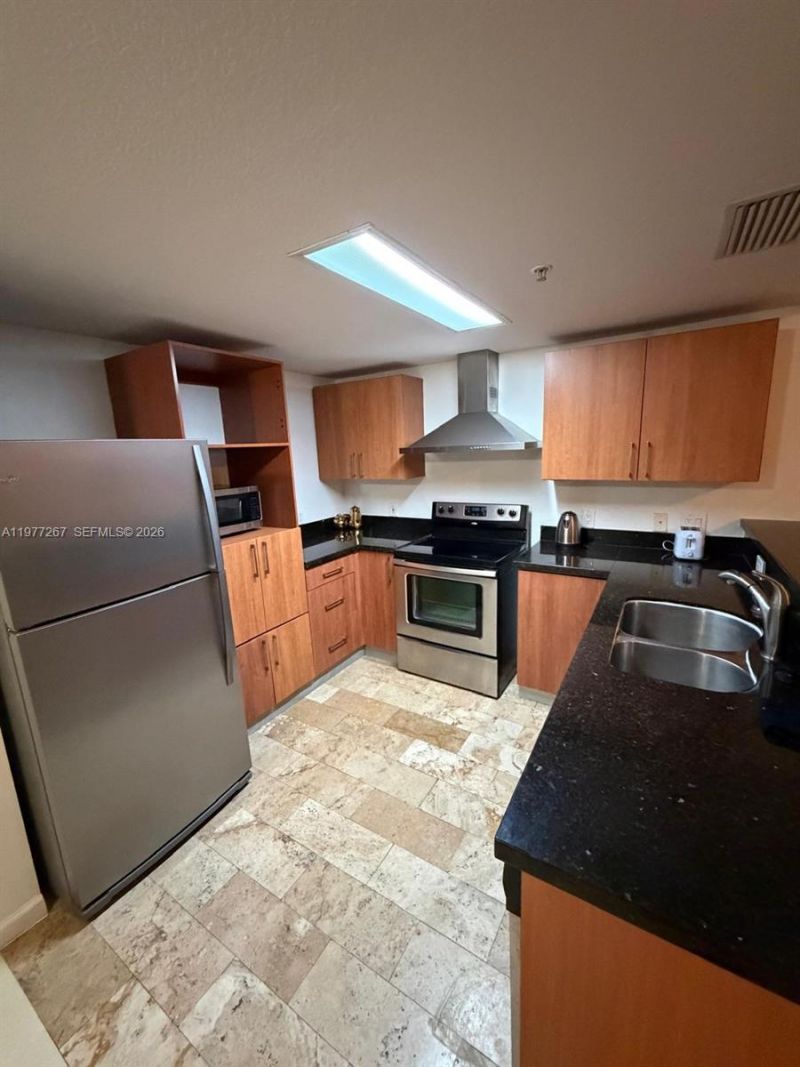 170 SE 14th St , Unit 2202, Miami, FL 33131 Photo