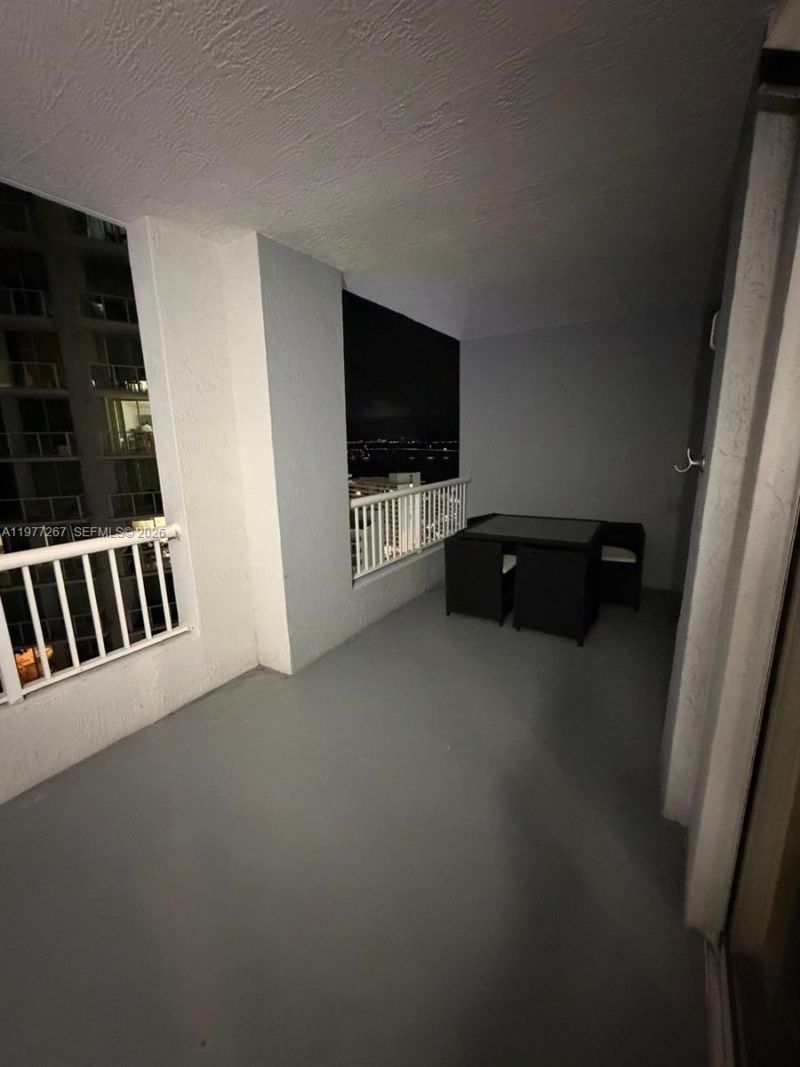 170 SE 14th St , Unit 2202, Miami, FL 33131 Photo