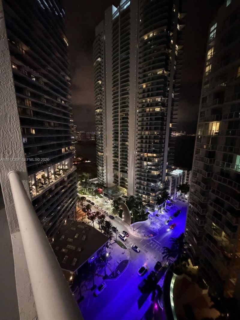 170 SE 14th St , Unit 2202, Miami, FL 33131 Photo