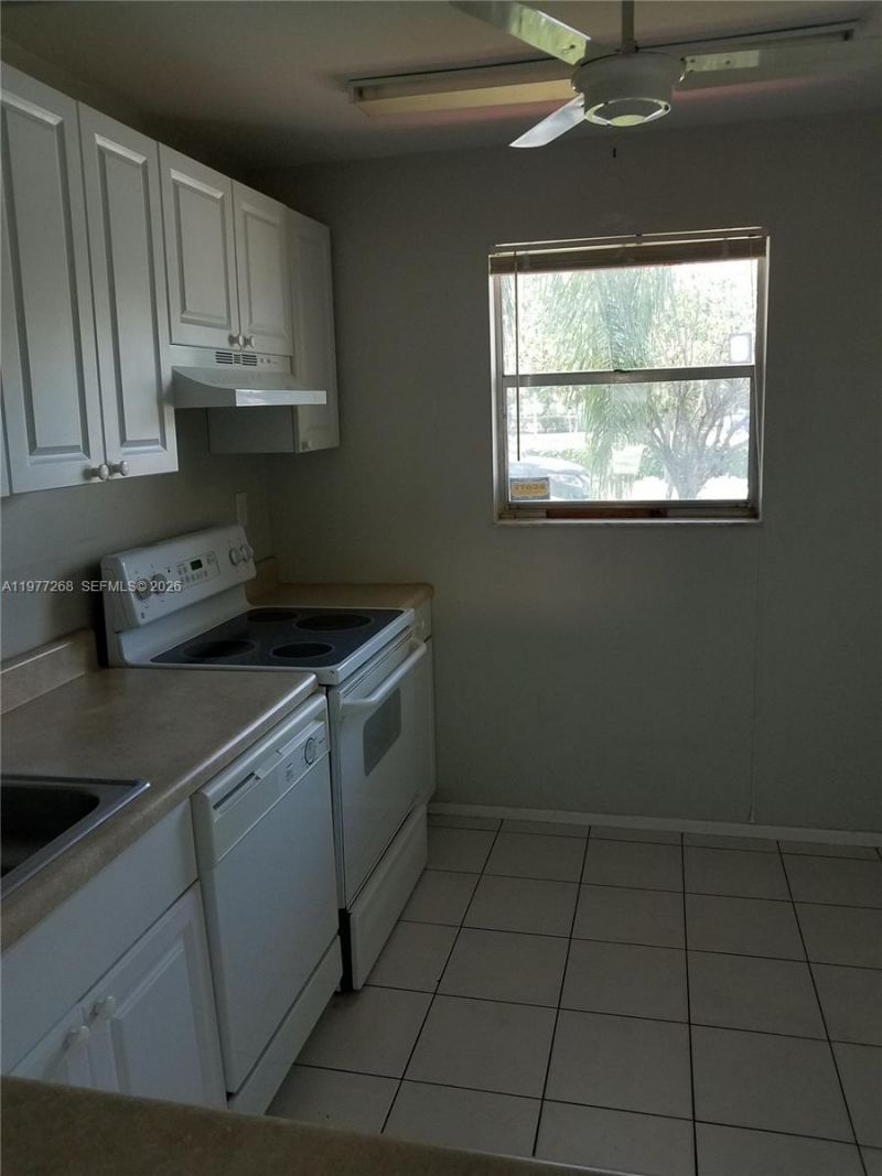 8605 W Sample Rd , Unit 111, Coral Springs, FL 33065 Photo
