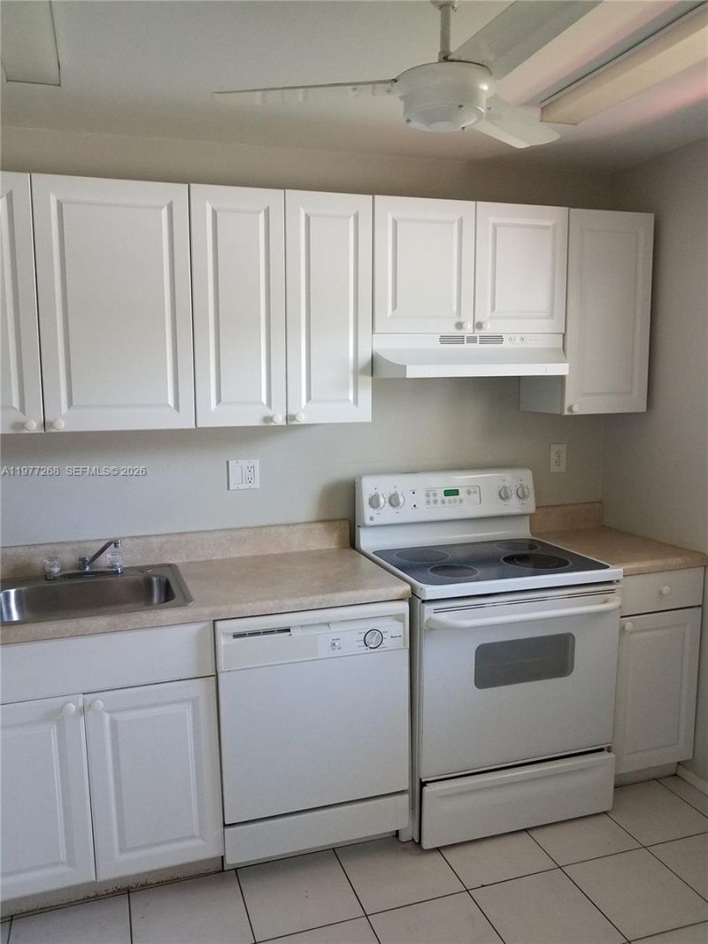 8605 W Sample Rd , Unit 111, Coral Springs, FL 33065 Photo