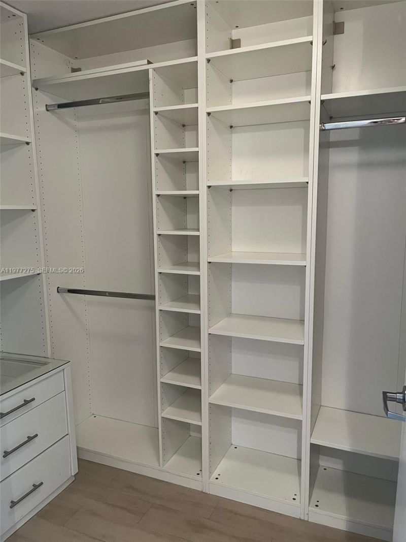 92 SW 3rd St, Unit 1801, Miami, FL 33130 Photo