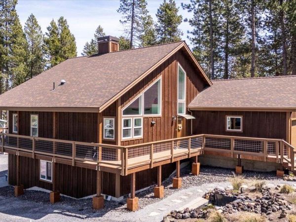 17168 Island Loop Way, Bend, OR 97707