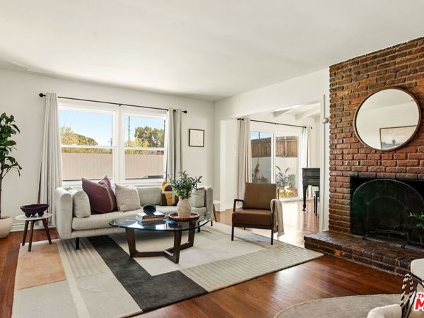 6818 Varna Avenue , Van Nuys, CA 91405