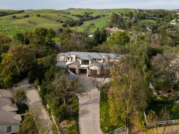 5831 Fitzpatrick Road , Hidden Hills, CA 91302