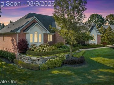 1937 Carsons Cove, Commerce Twp, MI 48390