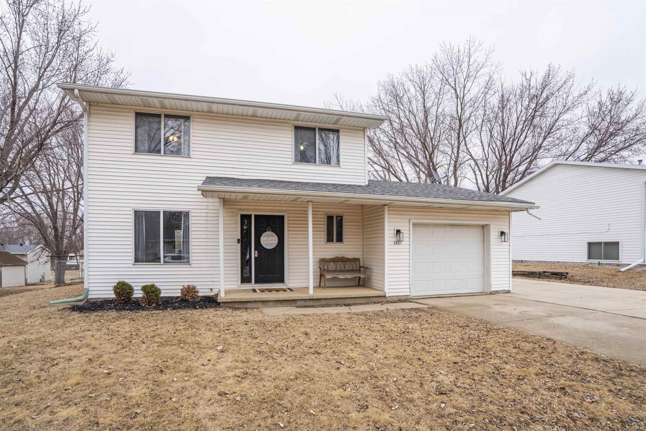 1201 2nd St Se, Lemars, IA 51031 Main Photo