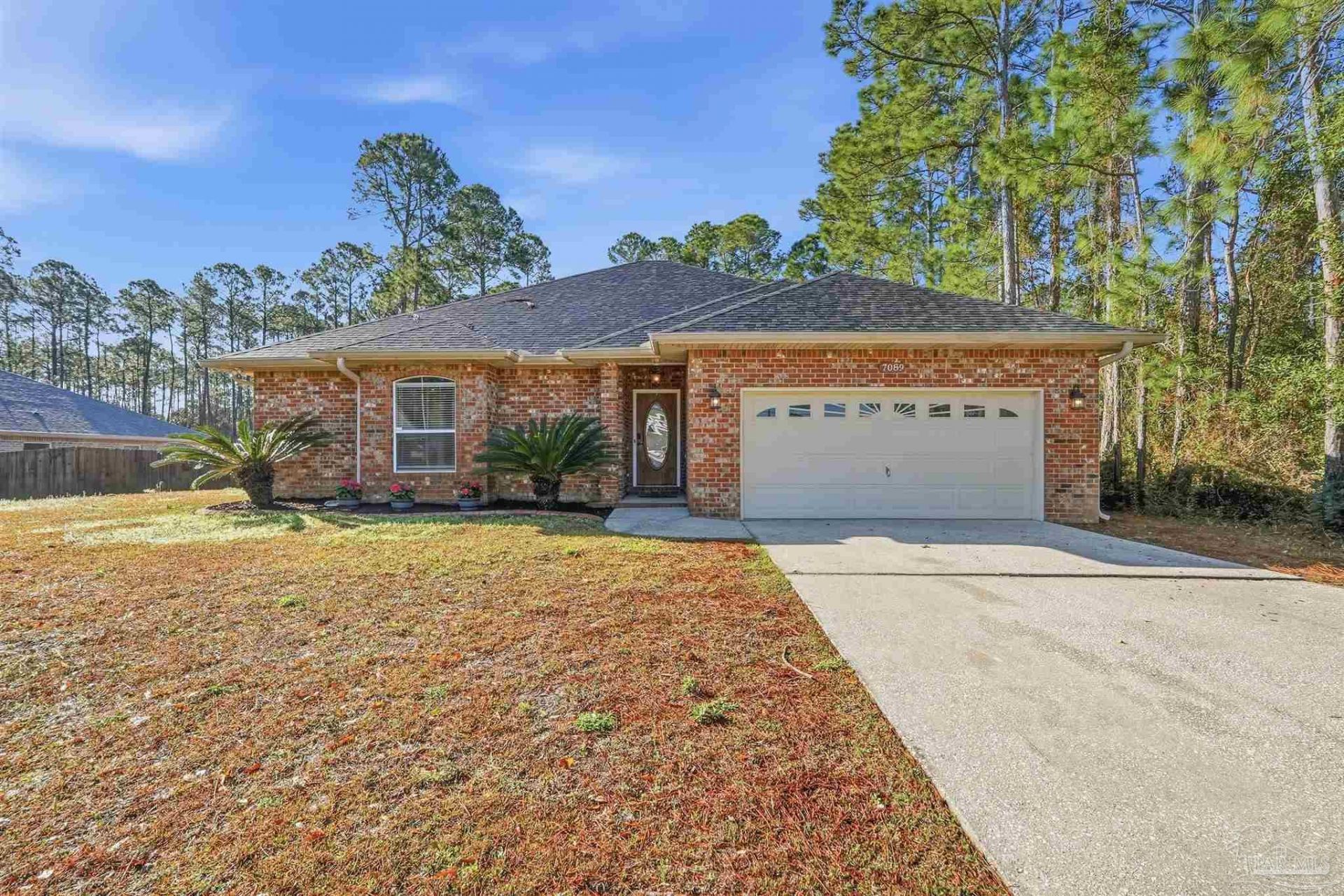 7089 Flintwood St, Navarre, FL 32566 Main Photo