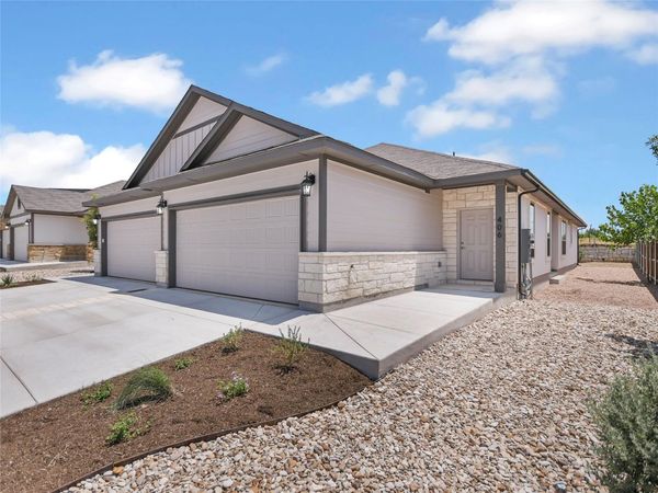406 Parkline DR, Georgetown, TX 78626