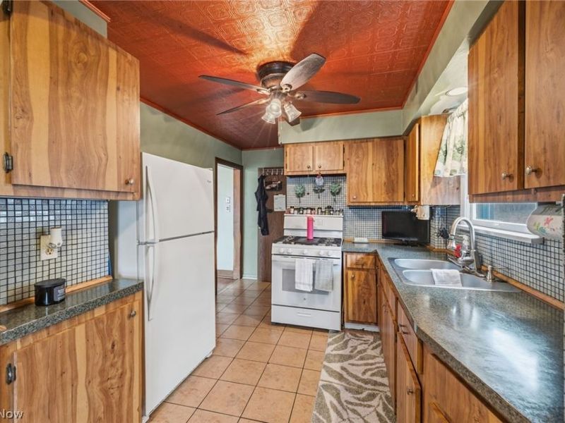 1101 Linden Avenue, Akron, OH 44310 Photo 12