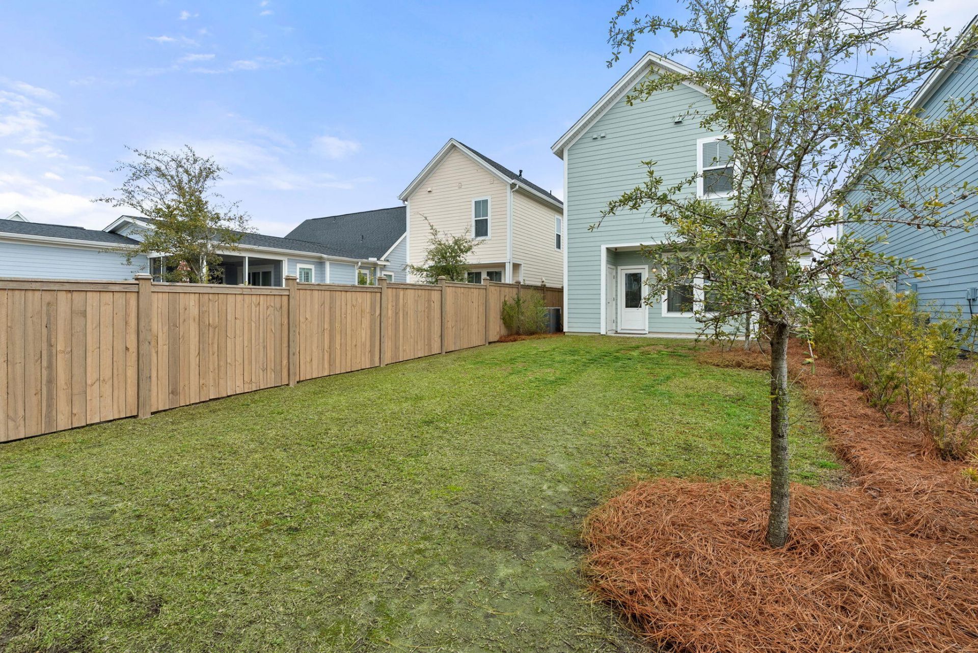 243 Symphony Avenue Photo 24