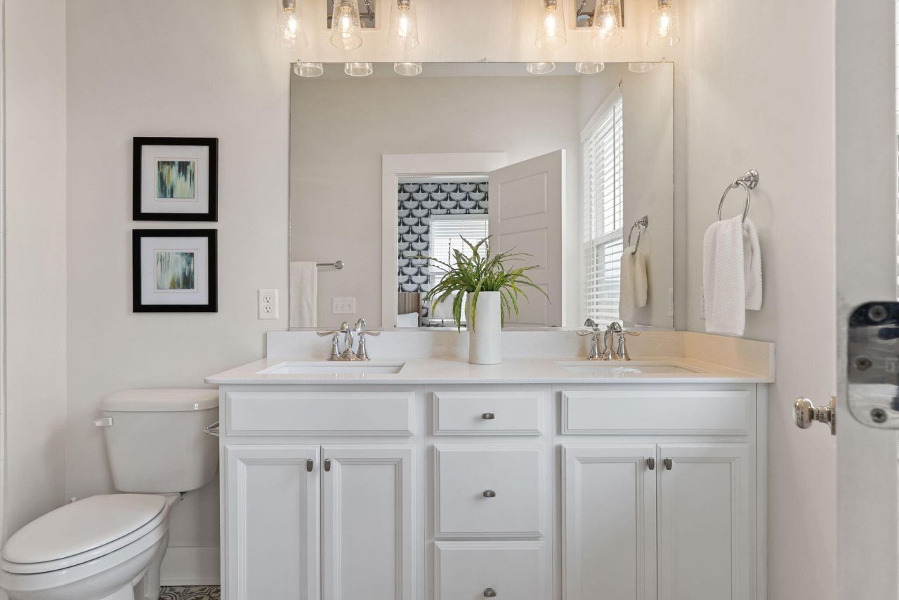 243 Symphony Avenue Photo 24