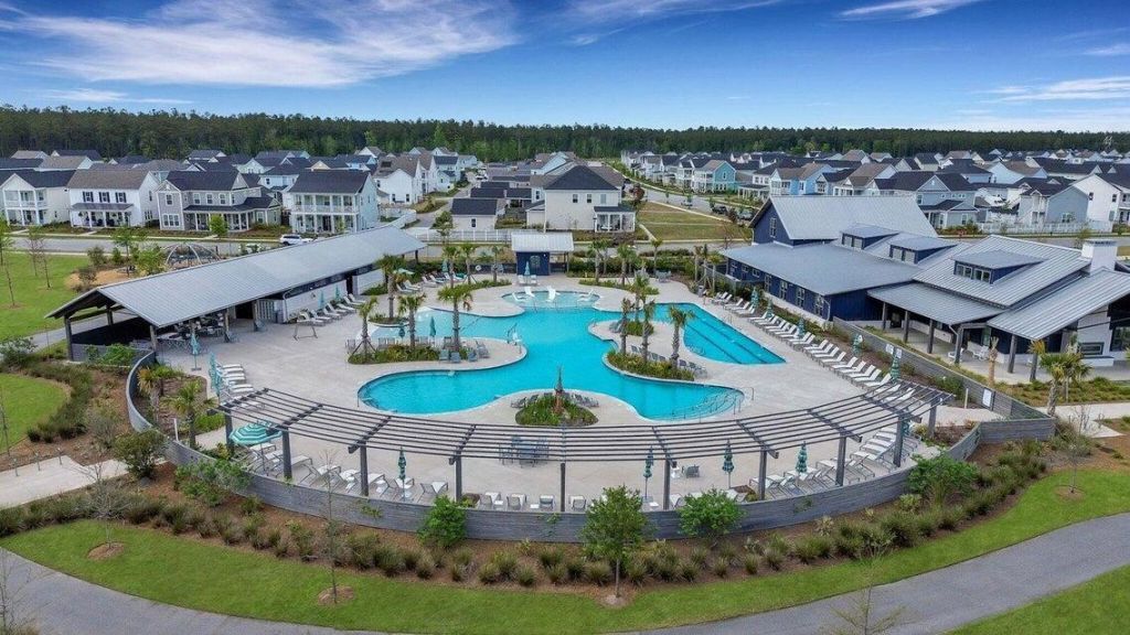 243 Symphony Avenue Photo 37