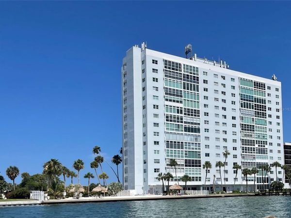 7200 SUNSHINE SKYWAY LANE S, Unit 15F, ST PETERSBURG, FL 33711