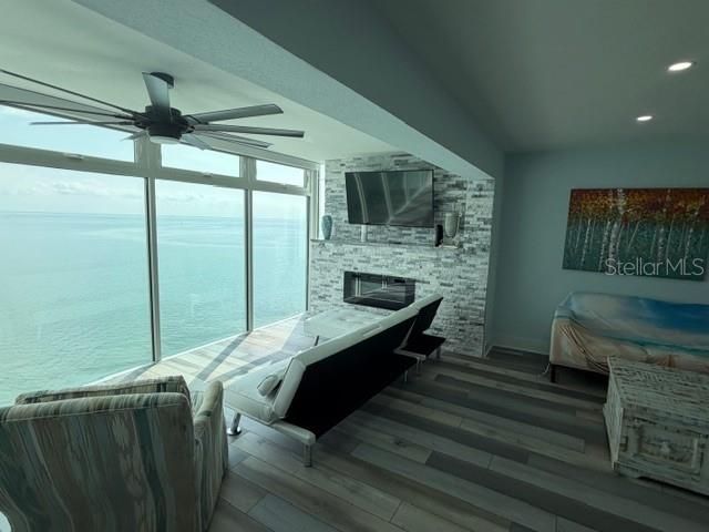 7200 Sunshine Skyway Lane S, Unit 15F, Saint Petersburg, FL 33711 Photo