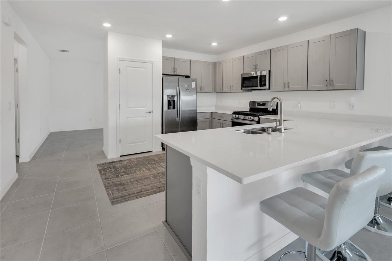 11207 Fieldstone Drive, Palmetto, FL 34221 Photo