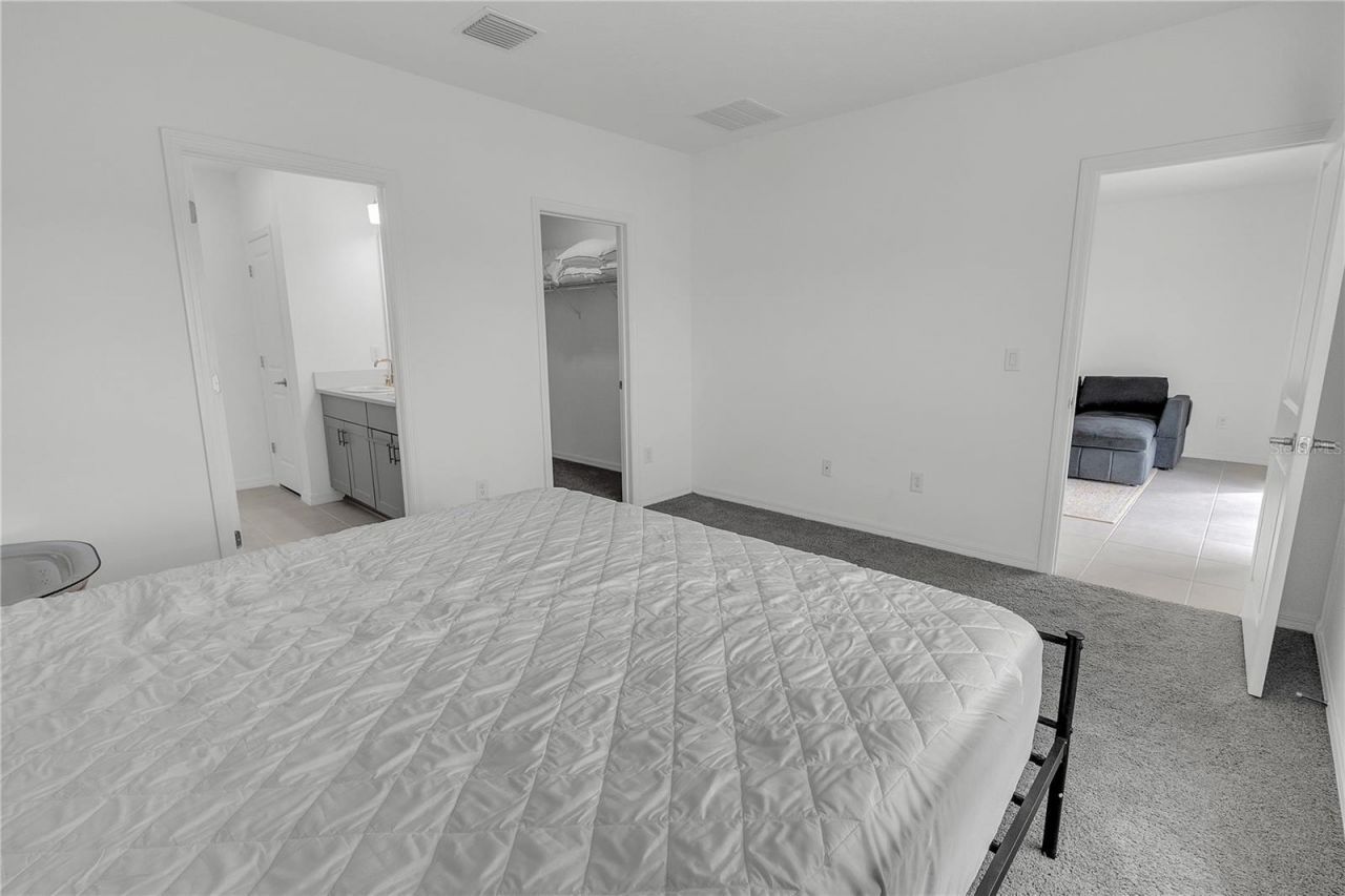 11207 Fieldstone Drive, Palmetto, FL 34221 Photo