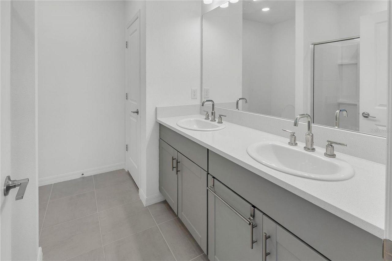 11207 Fieldstone Drive, Palmetto, FL 34221 Photo