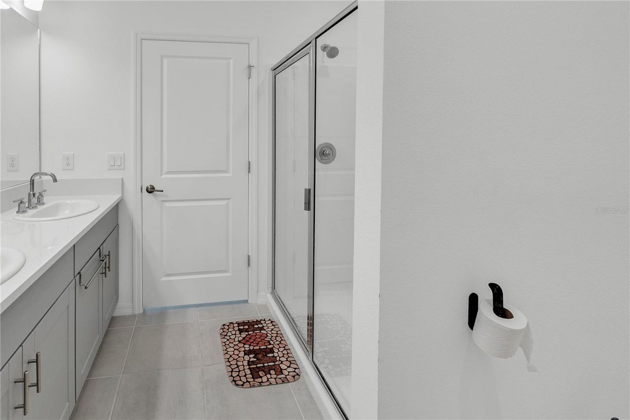 11207 Fieldstone Drive, Palmetto, FL 34221 Photo