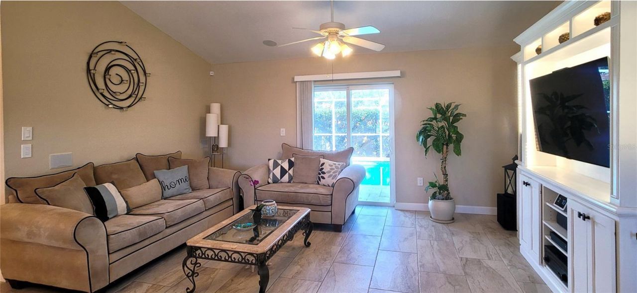 3567 65th Avenue Circle E, Sarasota, FL 34243 Photo