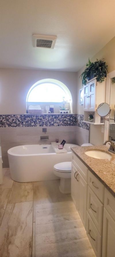 3567 65th Avenue Circle E, Sarasota, FL 34243 Photo