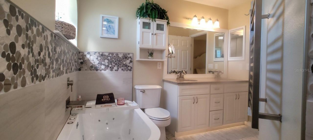 3567 65th Avenue Circle E, Sarasota, FL 34243 Photo