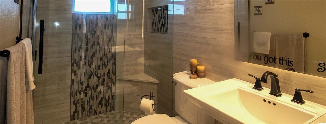 3567 65th Avenue Circle E, Sarasota, FL 34243 Photo