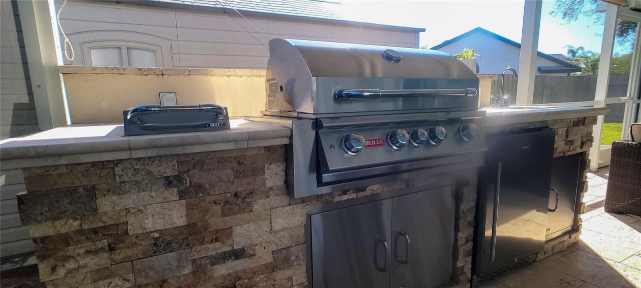 3567 65th Avenue Circle E, Sarasota, FL 34243 Photo