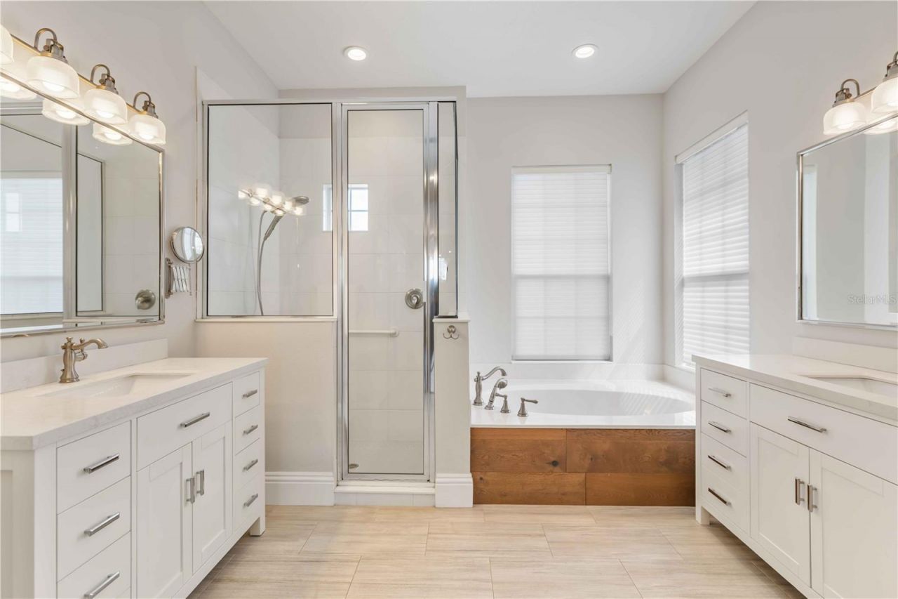 7707 Ashley Circle, Bradenton, FL 34201 Photo