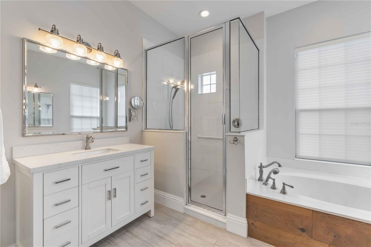 7707 Ashley Circle, Bradenton, FL 34201 Photo