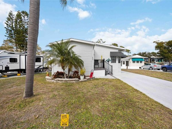171 CROWN POINT DRIVE , NOKOMIS, FL 34275