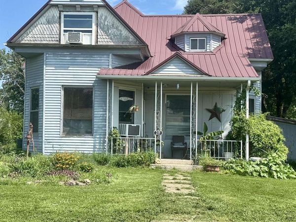 209 E Main Street, Pulaski, IA 52584