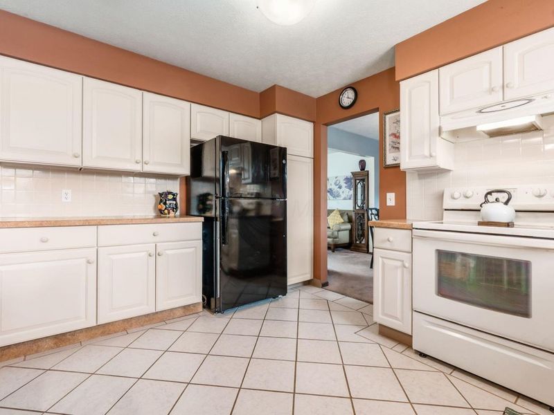 6166 Harrington Court, Columbus, OH 43229 Photo 14