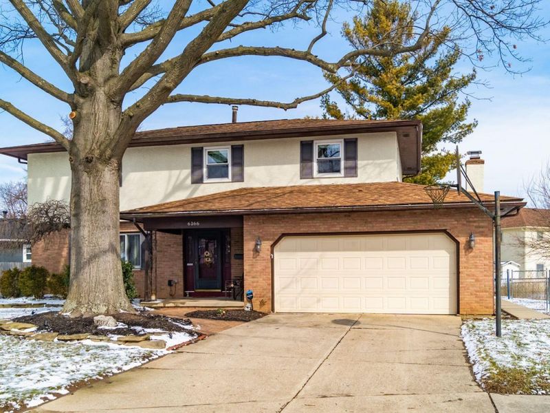 6166 Harrington Court, Columbus, OH 43229 Photo 2