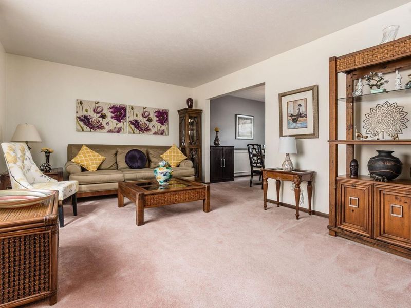 6166 Harrington Court, Columbus, OH 43229 Photo 6