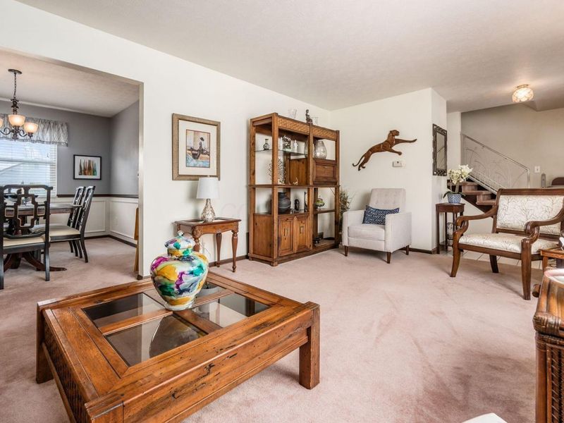 6166 Harrington Court, Columbus, OH 43229 Photo 8